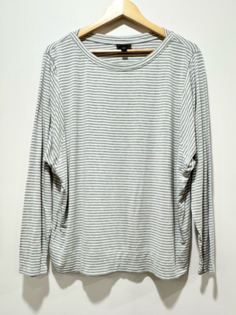 J.Jill Wearever Soft Striped Gray White Crewneck Long Sleeve Top Size M